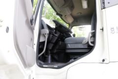 东风商用车 天龙 245马力 6X2 9.4米冷藏车(DFH5250XLCAXV)