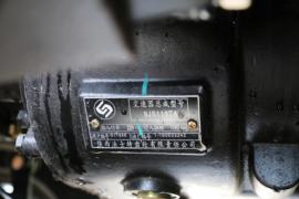 东风天龙&nbsp;冷藏车底盘图片