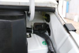 南京依维柯底盘&nbsp;冷藏车底盘图片