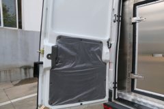 南京依维柯 130马力 冷藏车(康飞牌)(KFT5041XLC42)