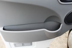 南京依维柯 130马力 双排药品冷藏车(康飞牌)(KFT5041XLC4A)