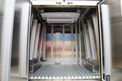 南京依维柯 130马力 双排药品冷藏车(康飞牌)(KFT5041XLC4A)