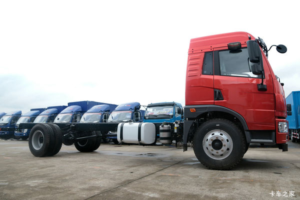 �������½����V 220����4*2 6.75���ػ��һ�2��Ԫ