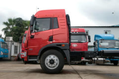 青岛解放 龙V中卡 180马力 4X2 5250轴载货车底盘(CA1169PK2L2BE5A80)