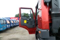 青岛解放 龙V中卡 180马力 4X2 5250轴载货车底盘(CA1169PK2L2BE5A80)