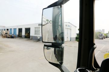 �й����� HOWO T5G 240���� 4X2 ��س�(ZZ5167XXYM561GE1)ͼƬ