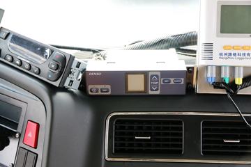 �й����� HOWO T5G 240���� 4X2 ��س�(ZZ5167XXYM561GE1)ͼƬ