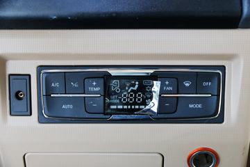 �й����� HOWO T5G 240���� 4X2 ��س�(ZZ5167XXYM561GE1)ͼƬ