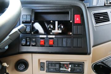 �й����� HOWO T5G 240���� 4X2 ��س�(ZZ5167XXYM561GE1)ͼƬ