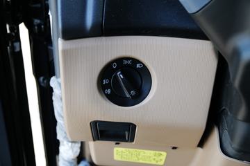 �й����� HOWO T5G 240���� 4X2 ��س�(ZZ5167XXYM561GE1)ͼƬ