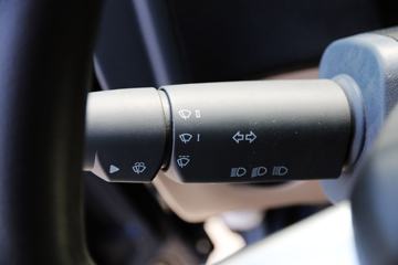 �й����� HOWO T5G 240���� 4X2 ��س�(ZZ5167XXYM561GE1)ͼƬ