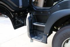 中国重汽 HOWO T5G 240马力 4X2 冷藏车(ZZ5167XXYM561GE1)