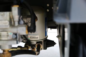 �й����� HOWO T5G 240���� 4X2 ��س�(ZZ5167XXYM561GE1)ͼƬ