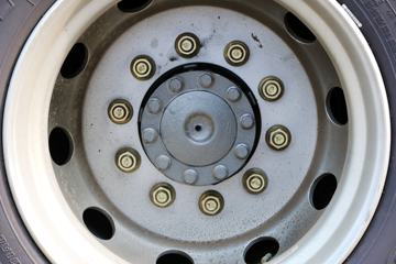 �й����� HOWO T5G 240���� 4X2 ��س�(ZZ5167XXYM561GE1)ͼƬ