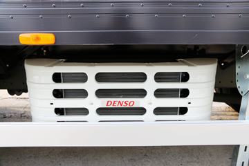 �й����� HOWO T5G 240���� 4X2 ��س�(ZZ5167XXYM561GE1)ͼƬ