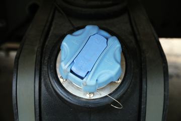 �й����� HOWO T5G 240���� 4X2 ��س�(ZZ5167XXYM561GE1)ͼƬ