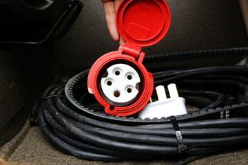 �й����� HOWO T5G 240���� 4X2 ��س�(ZZ5167XXYM561GE1)ͼƬ