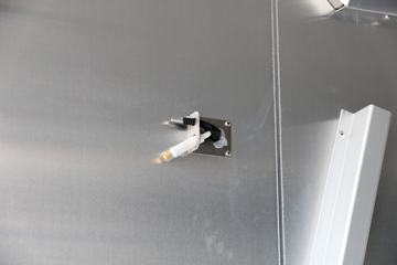 �й����� HOWO T5G 240���� 4X2 ��س�(ZZ5167XXYM561GE1)ͼƬ