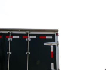 �й����� HOWO T5G 240���� 4X2 ��س�(ZZ5167XXYM561GE1)ͼƬ