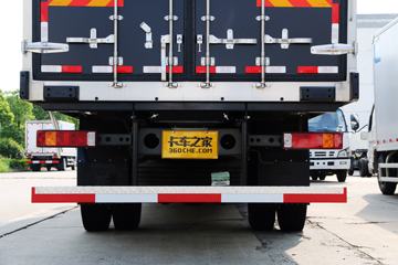 �й����� HOWO T5G 240���� 4X2 ��س�(ZZ5167XXYM561GE1)ͼƬ