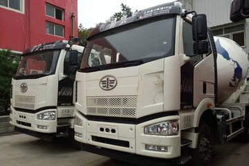 一汽解放 J6P 350马力 6X4 4.4方混凝土搅拌车(CA5250GJBP66K2L2T1E4)