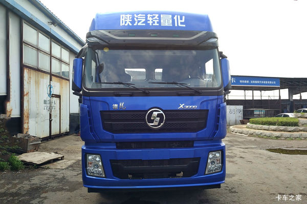 陕汽重卡 德龙X3000 300马力 6X2载货车底盘(SX1260XA3)