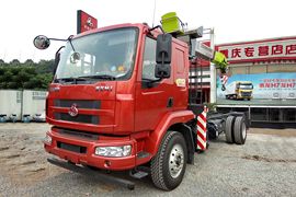 乘龙M3&nbsp;随车吊外观图片