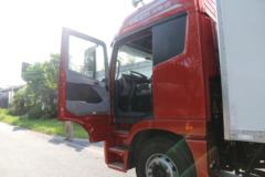 福田 欧曼GTL 6系重卡 超能版 280马力 6X2 9.6米厢式快递车(BJ5209XXY-AA)