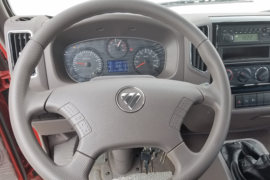 骁运&nbsp;载货车驾驶室                                               图片