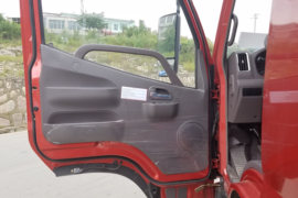 骁运&nbsp;载货车驾驶室                                               图片