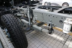 中国重汽 斯太尔M5G重卡 340马力 8X4 9.6米载货车底盘(ZZ5313XXYN466GE1)