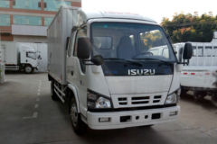 庆铃 五十铃600P 120马力 3.8米排半厢式轻卡(QL5040XXYA1HHJ)