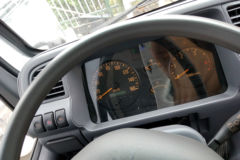 庆铃 五十铃600P 120马力 3.8米排半厢式轻卡(QL5040XXYA1HHJ)