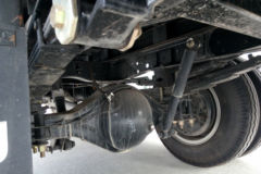 庆铃 五十铃600P 120马力 3.8米排半厢式轻卡(QL5040XXYA1HHJ)