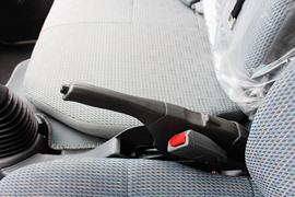 五十铃100P&nbsp;冷藏车驾驶室图片