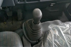 庆铃 五十铃100P 98马力 3.6米单排栏板轻卡(QL10403FAR)