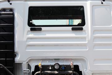 й ǵ¿SITRAK C7Hؿ 400 6X4ǣ(ΣƷ)(ZZ4256V324HE1W)ͼƬ