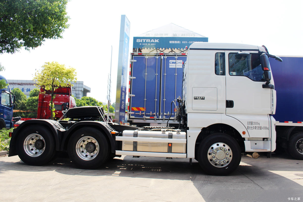 й ǵ¿SITRAK C7Hؿ 400 6X4ǣ(ΣƷ)(ZZ4256V324HE1W)                                                