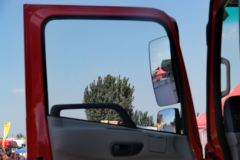 东风商用车 天锦中卡 160马力 4X2 6.75米栏板载货车(DFH1160BX1JVA)