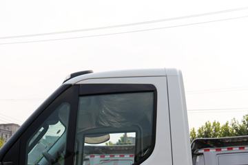 ��ά�� Daily�п� 170���� 4X4�����ػ�������(55C17HW)ͼƬ