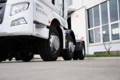 中国重汽 汕德卡SITRAK C7H重卡 440马力 6X2牵引车(ZZ4256V25CHD1B/U7GB-T)