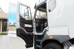 东风柳汽 乘龙H7重卡 450马力 6X2R快递牵引车(后提升)(LZ4250H7CA)