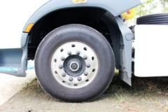 东风柳汽 乘龙H7重卡 450马力 6X2R快递牵引车(后提升)(LZ4250H7CA)