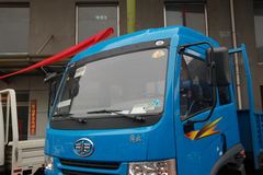 解放 骏威(J5K)中卡 130马力 4X2 栏板载货车(CA1123P9K2L4E)