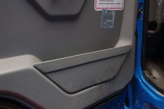 青岛解放 赛龙II中卡 130马力 4X2 5.8米仓栅式载货车(CA5080XXYPK2EA80-1)