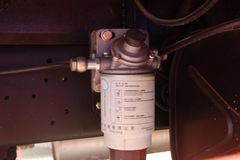 青岛解放 赛龙II中卡 130马力 4X2 5.8米仓栅式载货车(CA5080XXYPK2EA80-1)