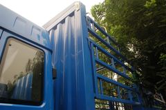 青岛解放 赛龙II中卡 130马力 4X2 5.8米仓栅式载货车(CA5080XXYPK2EA80-1)