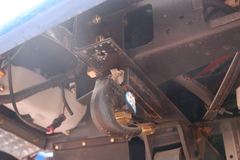 青岛解放 赛龙II中卡 130马力 4X2 5.8米仓栅式载货车(CA5080XXYPK2EA80-1)