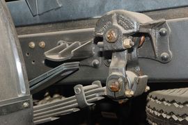 赛虎&nbsp;载货车底盘                                                图片