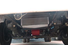 赛虎&nbsp;载货车底盘                                                图片